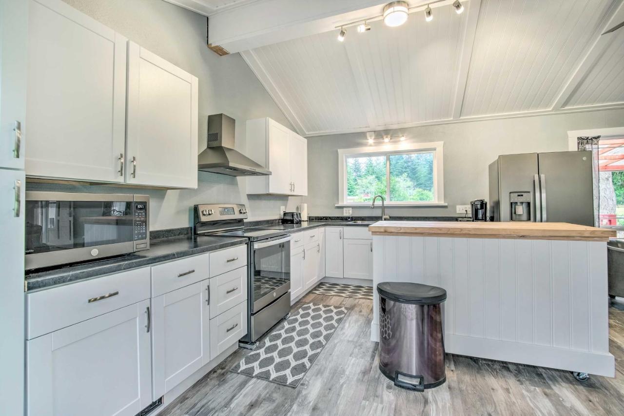 Cozy North Bend Getaway Near Dunes And Ocean! Lakeside 외부 사진